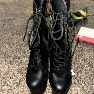 Pleaser women boots size 6 women